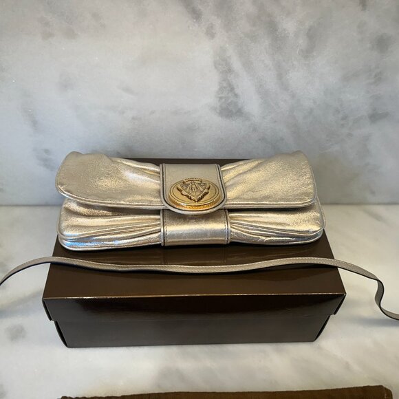 Gucci Gold Clutch - Picture 13 of 17